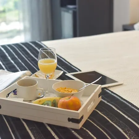 Ξενοδοχείο Hotel Noia 3*