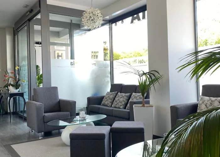 Отель Hotel Noia 3*