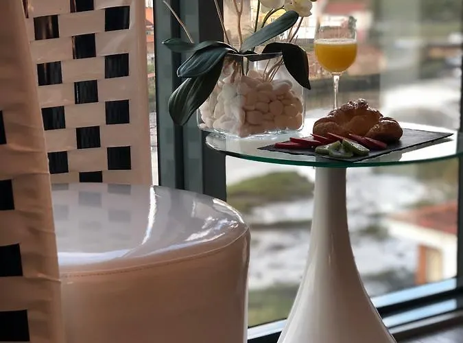 Отель Hotel Noia Нойя