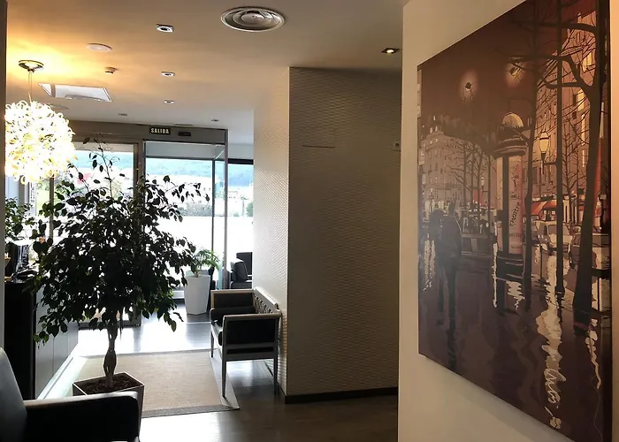 诺伊阿酒店 3*